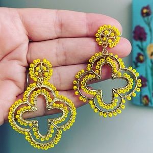 Beaded earrings set ! Really light